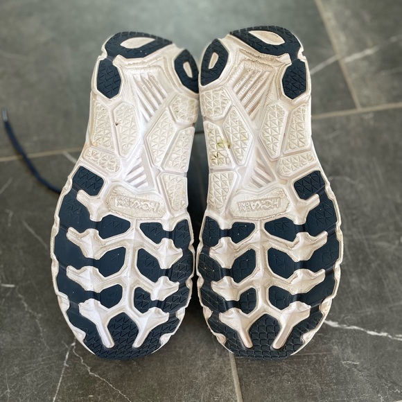 HOKA Clifton 7 Sneakers - Picture 2 of 4